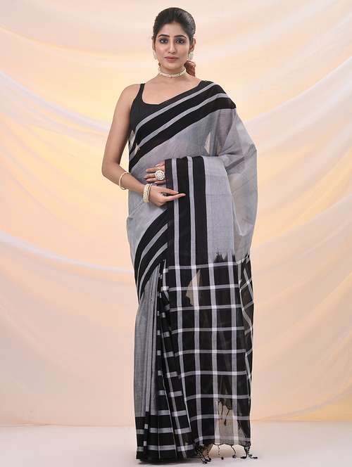 women solid with striped bordered saree with blouse - 21961508 - Standard Image - 0