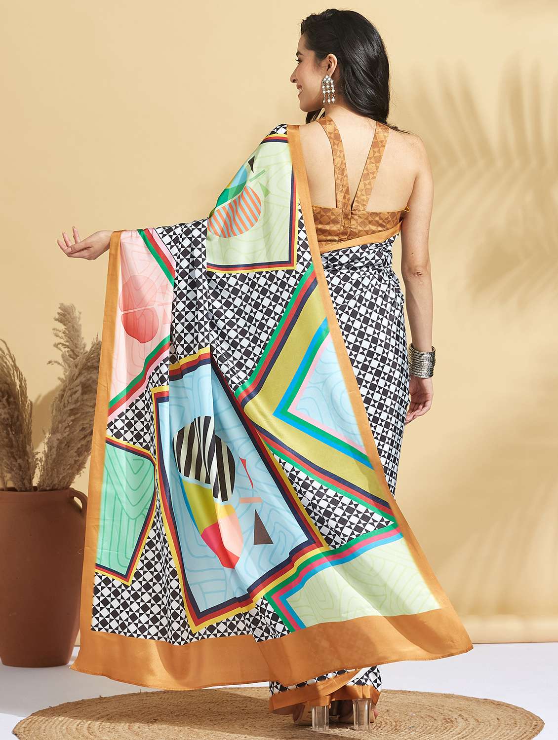 women printed ready to wear saree with blouse - 21961592 -  Standard Image - 3