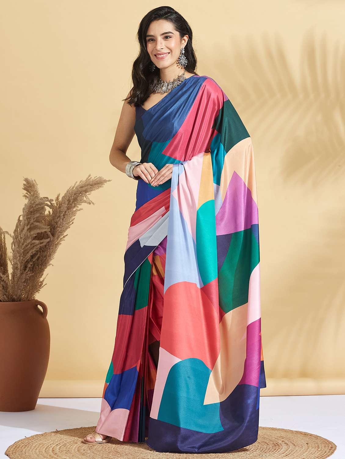 women printed ready to wear saree with blouse - 21961595 -  Standard Image - 3