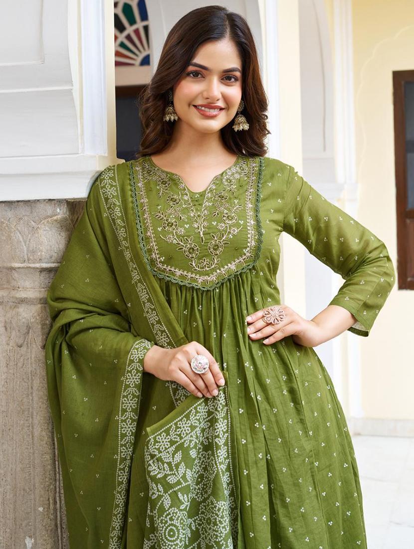 women three quarter sleeve kurta pant with dupatta set - 21961641 - Standard Image - 5
