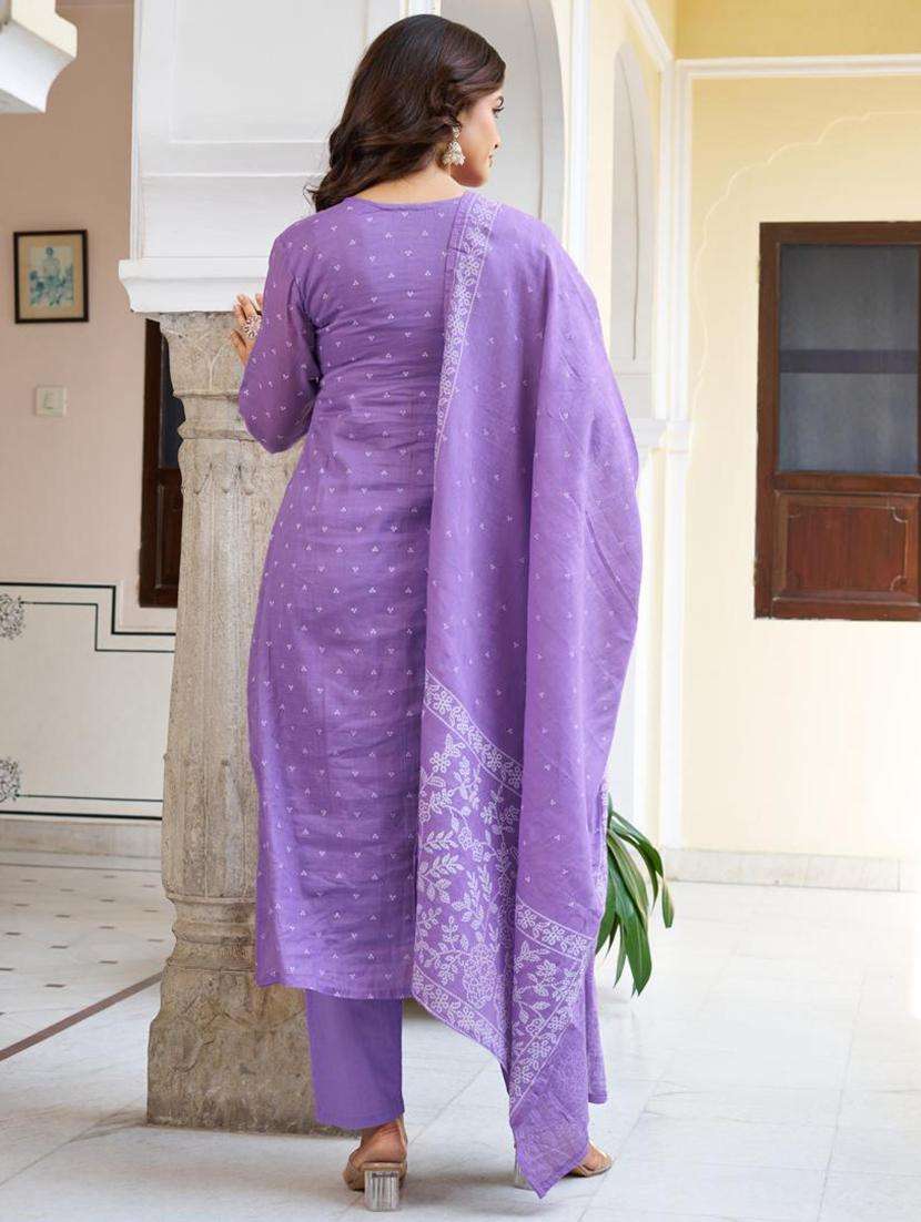 women three quarter sleeve kurta pant with dupatta set - 21961643 -  Standard Image - 3