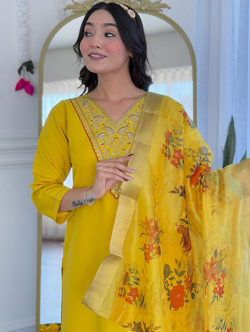women three quarter sleeve kurta pant with dupatta set - 21961652 - Standard Image - 5