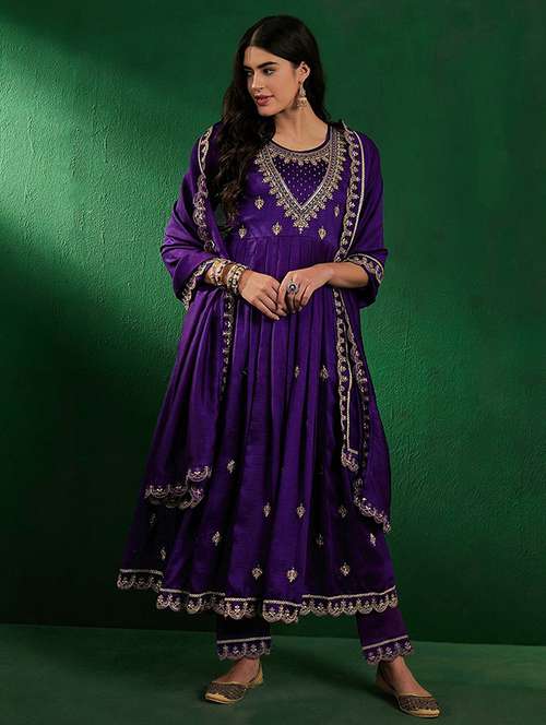 women three quarter sleeve kurta pant with dupatta set - 21961658 - Standard Image - 0