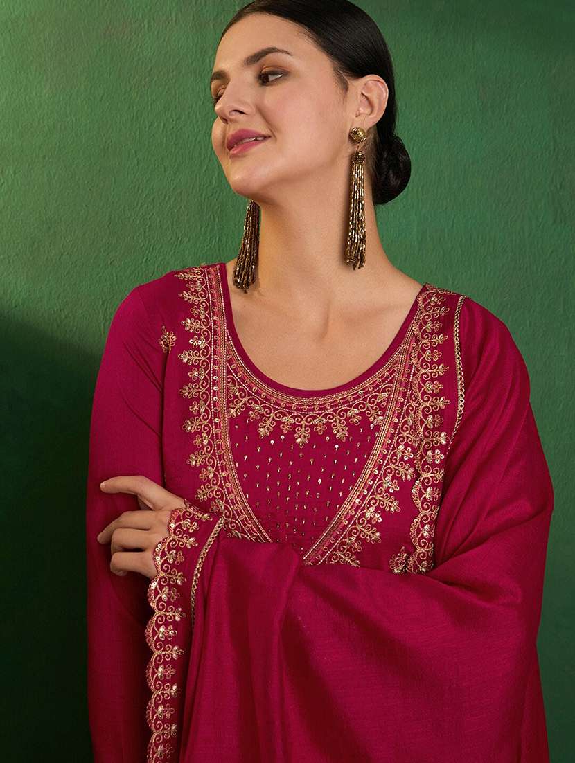 women three quarter sleeve kurta pant with dupatta set - 21961659 - Standard Image - 3