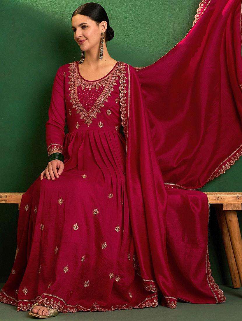 women three quarter sleeve kurta pant with dupatta set - 21961659 -  Standard Image - 3