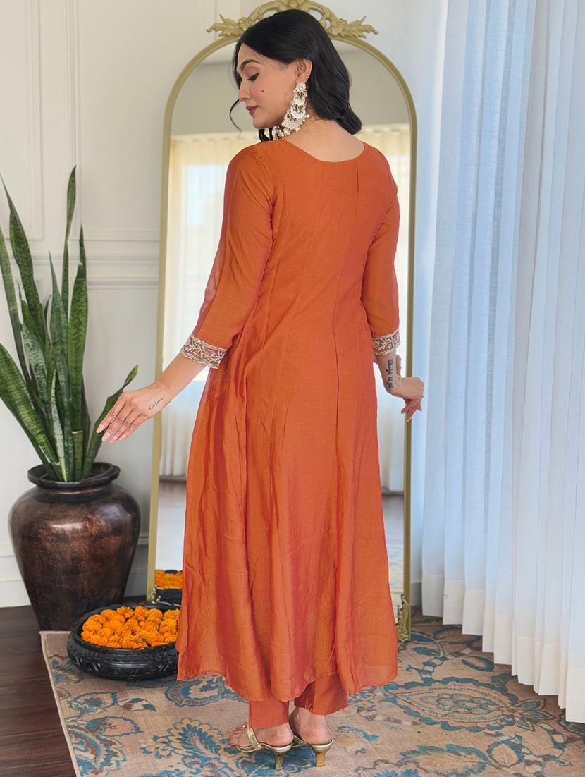 women three quarter sleeve kurta pant with dupatta set - 21961663 - Standard Image - 3