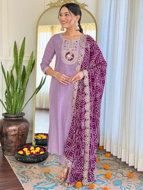 women three quarter sleeve kurta pant with dupatta set - 21961667 - Standard Image - 0