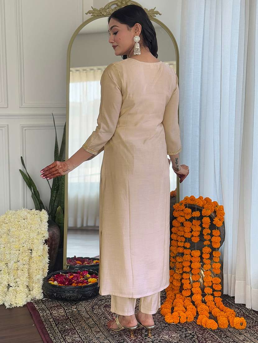 women three quarter sleeve kurta pant with dupatta set - 21961668 - Standard Image - 3