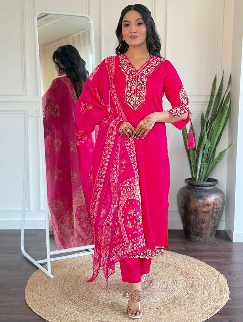 women three quarter sleeve kurta pant with dupatta set