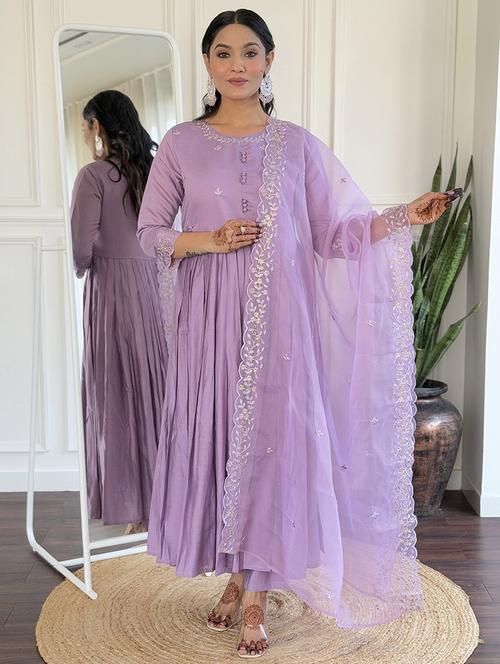 women three quarter sleeve anarkali kurta pant with dupatta set - 21961676 -  Standard Image - 0