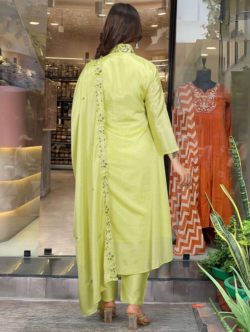 women three quarter sleeve kurta pant with dupatta set - 21961682 -  Standard Image - 3