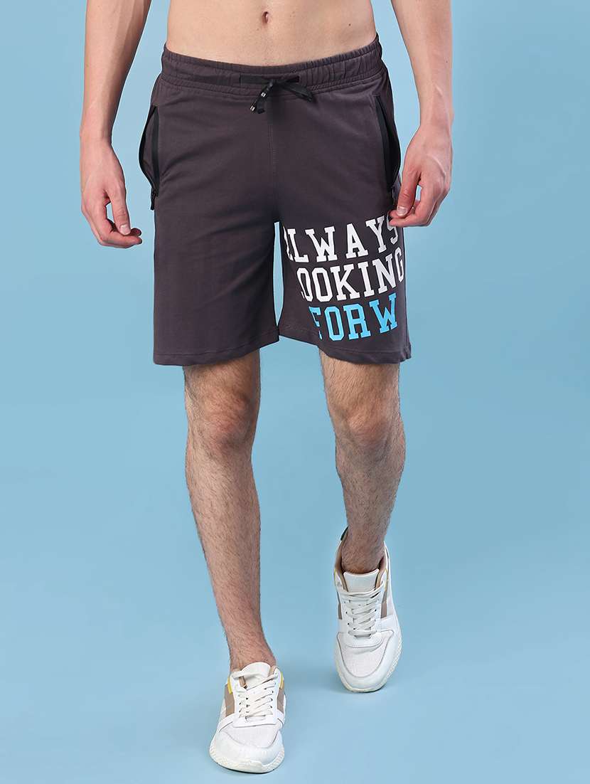 men printed mid rise regular fit short