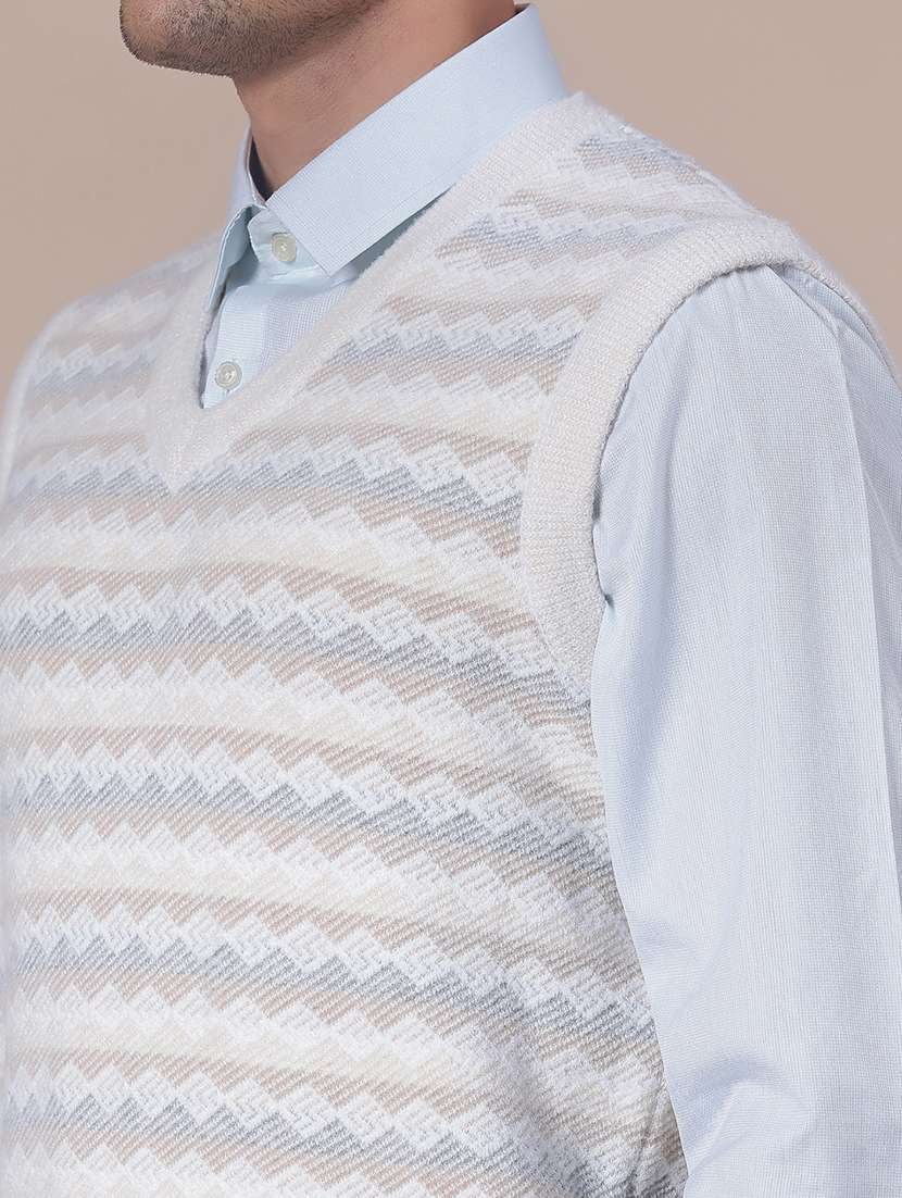 men self design sleeveless regular fit pullover - 21961793 - Standard Image - 3