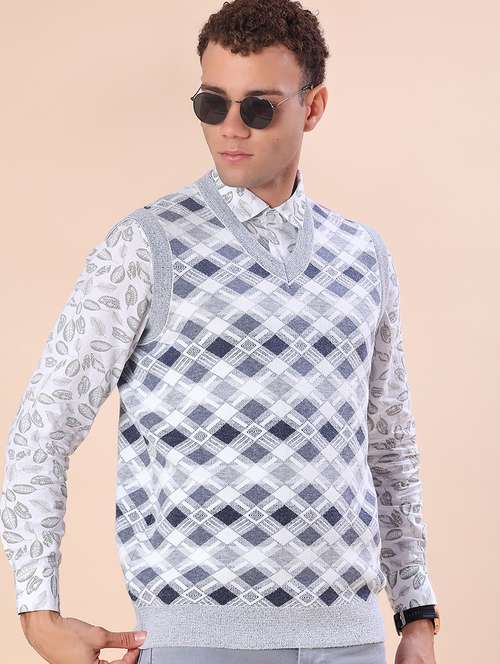 men self design sleeveless regular fit pullover - 21961963 -  Standard Image - 0