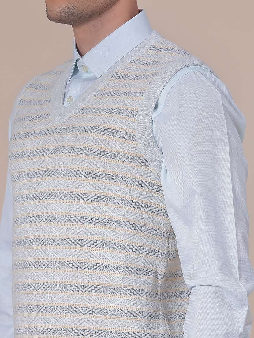 men self design sleeveless regular fit pullover - 21961964 -  Standard Image - 3