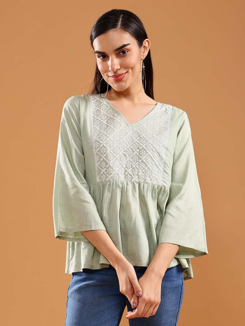 women printed three quarter sleeve kurti