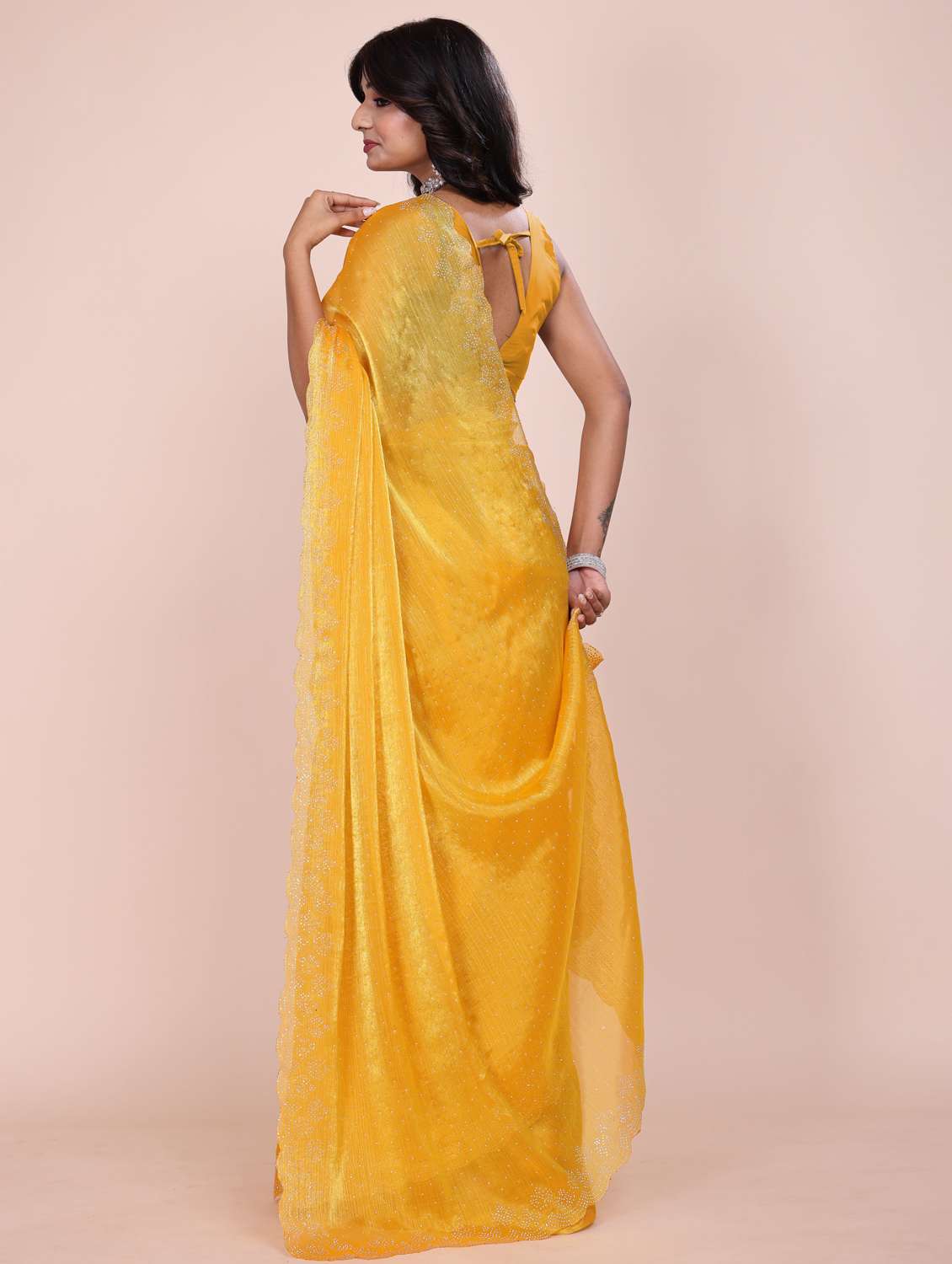 women solid with work embellished saree with blouse - 21962028 -  Standard Image - 3