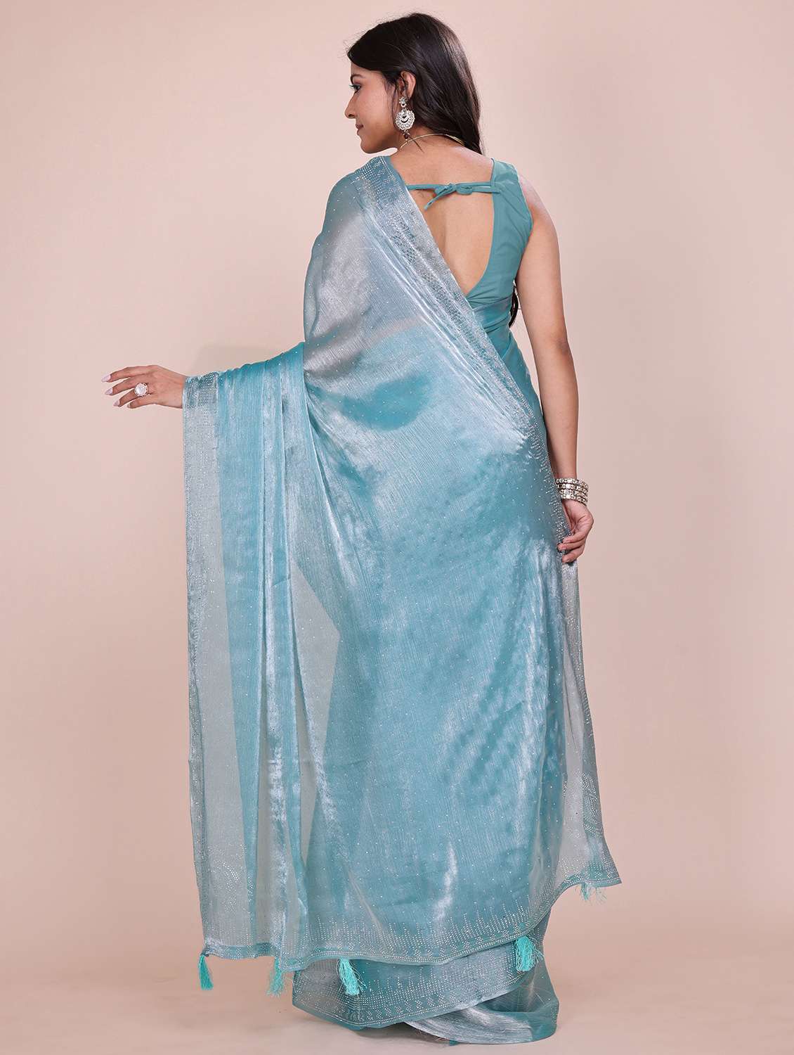 women solid with work embellished saree with blouse - 21962049 -  Standard Image - 3