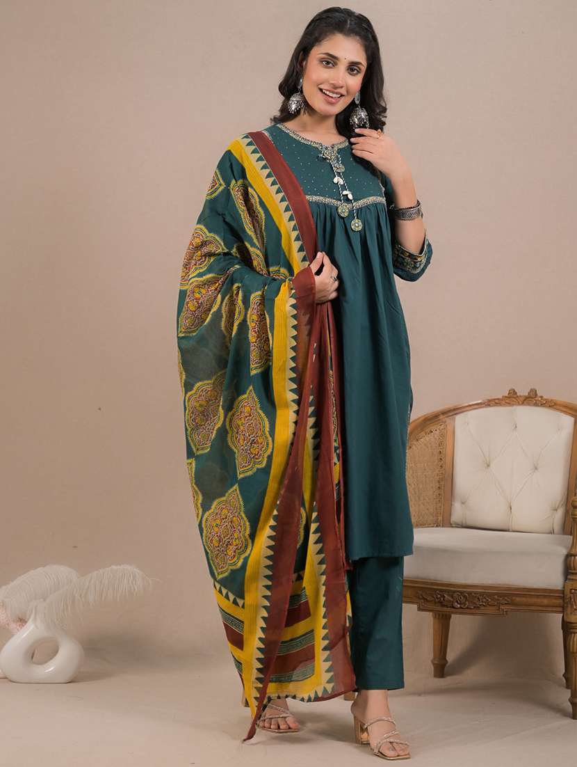 women three quarter sleeve kurta pant with dupatta set - 21962168 -  Standard Image - 3