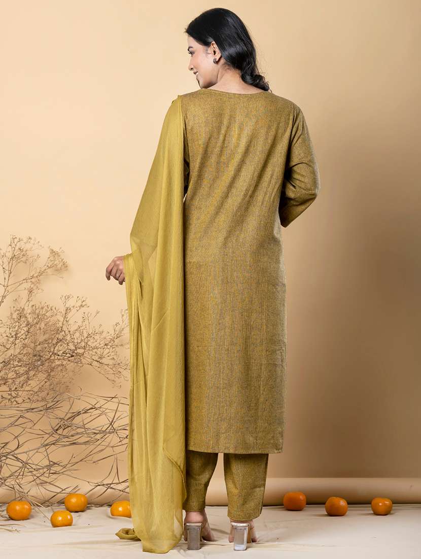 women three quarter sleeve kurta pant with dupatta set - 21962174 -  Standard Image - 3