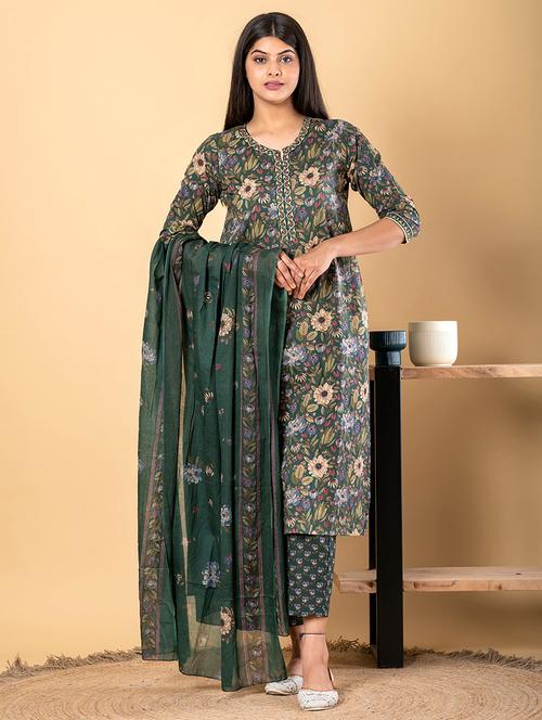 women three quarter sleeve kurta pant with dupatta set - 21962176 - Standard Image - 0