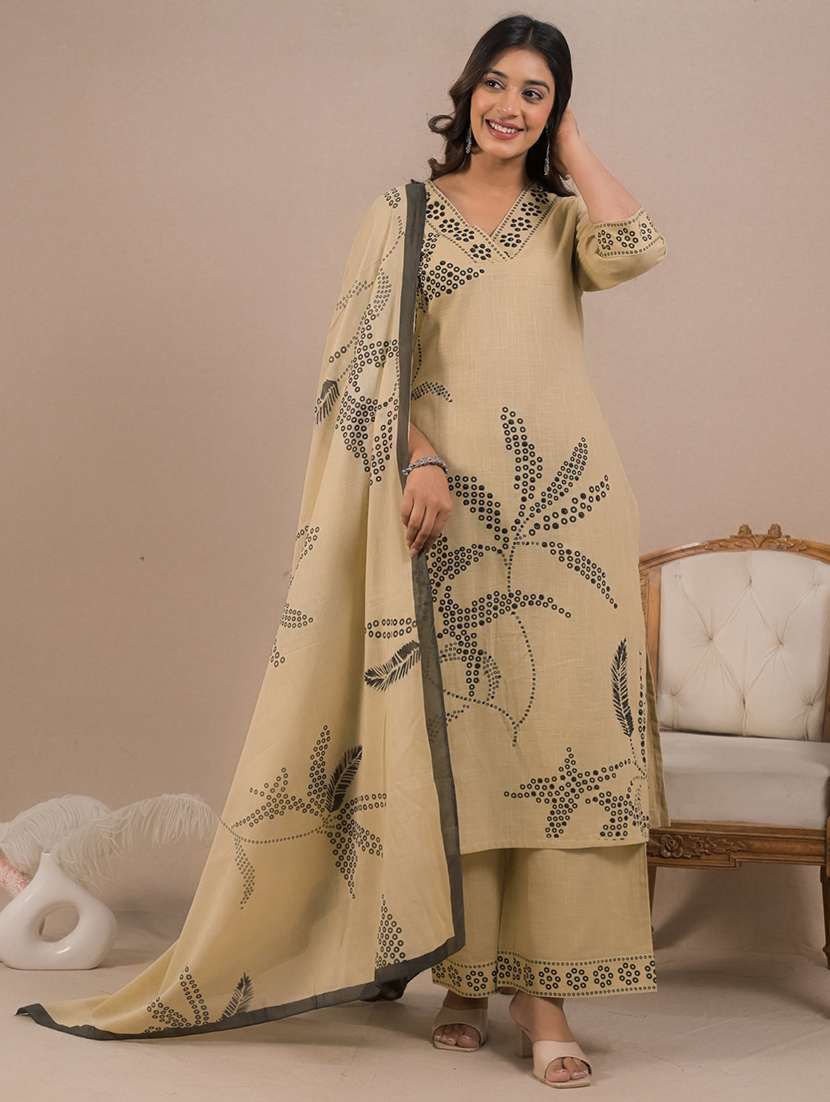 women three quarter sleeve kurta pant with dupatta set - 21962199 -  Standard Image - 3