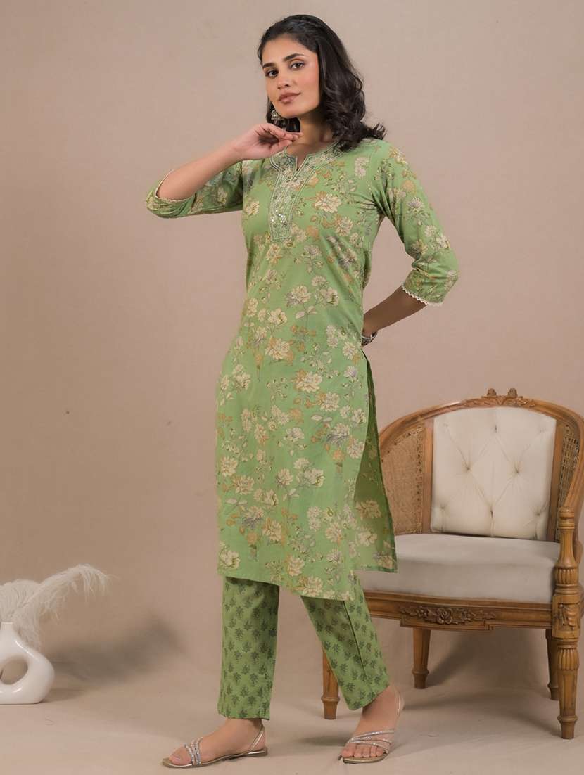 women floral printed three quarter sleeve kurta pant set - 21962210 -  Standard Image - 3