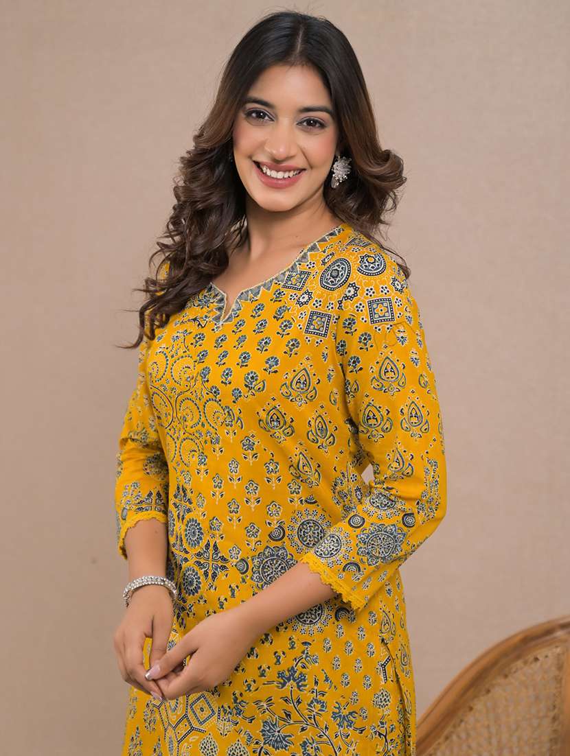 women printed three quarter sleeve kurta pant set - 21962216 - Standard Image - 5