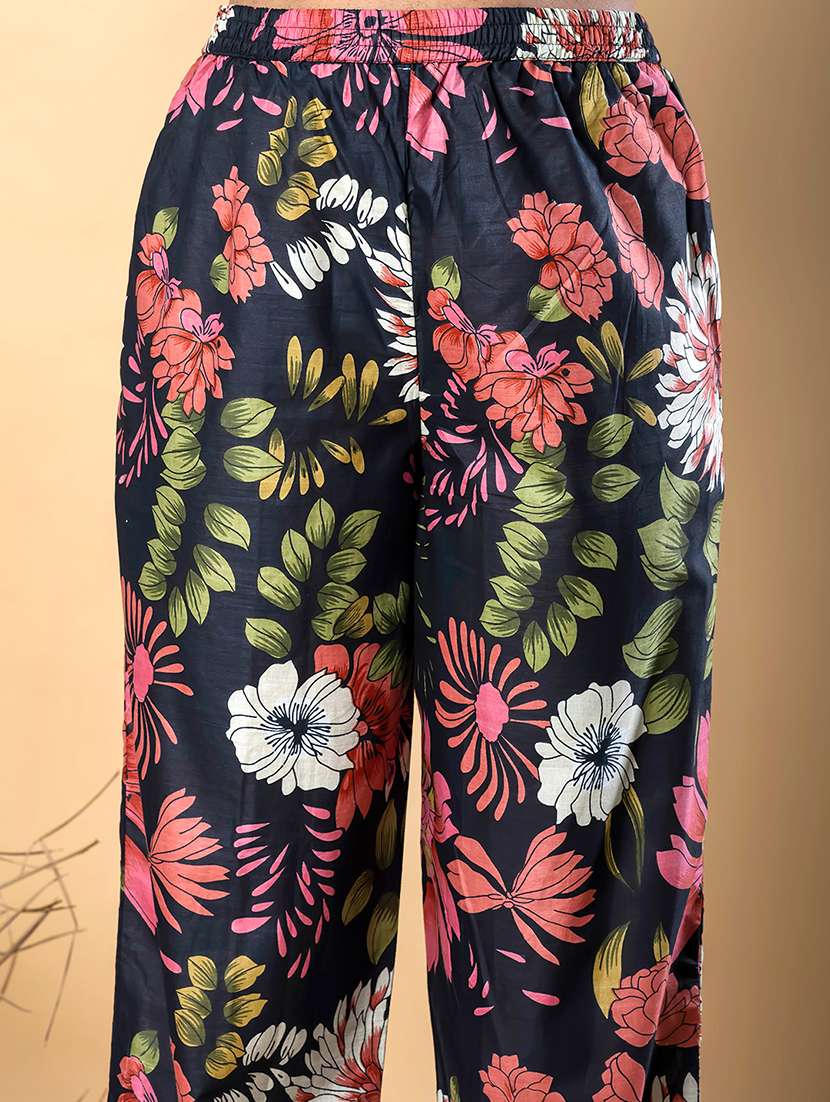 women printed three quarter sleeve kurta pant set - 21962222 -  Standard Image - 5