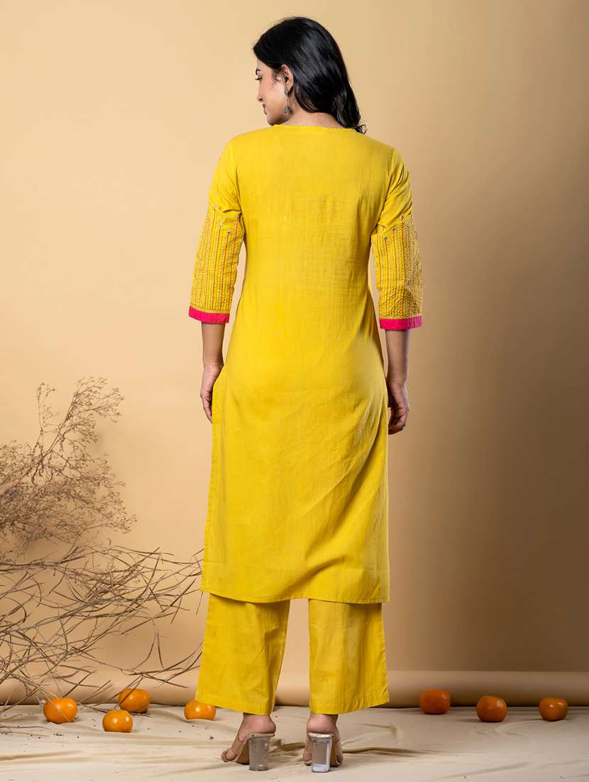 women printed three quarter sleeve kurta pant set - 21962226 -  Standard Image - 3