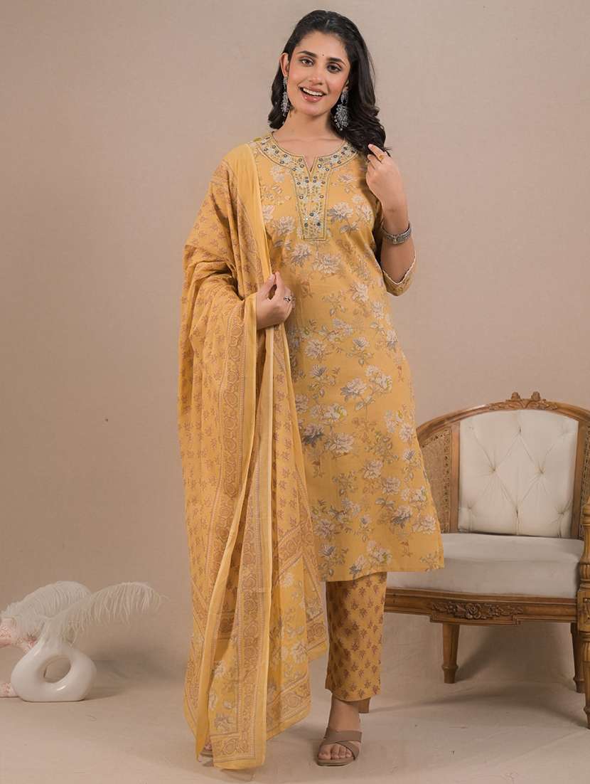 women three quarter sleeve kurta pant with dupatta set - 21962260 -  Standard Image - 3
