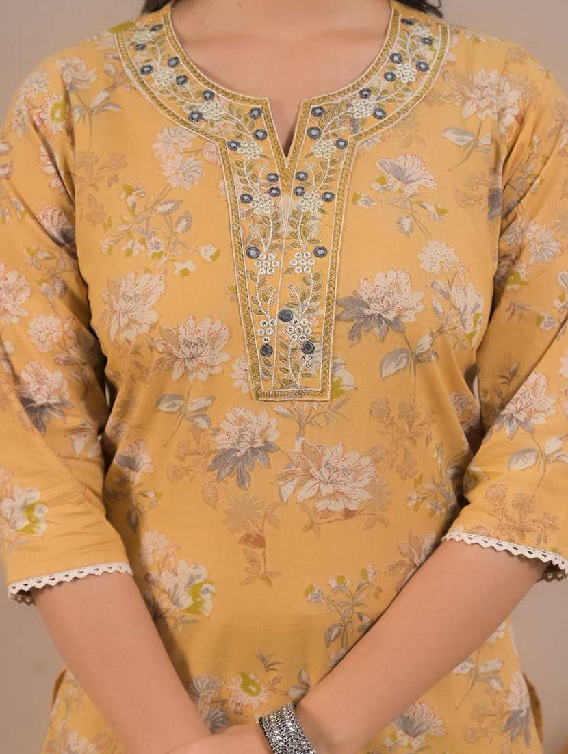 women three quarter sleeve kurta pant with dupatta set - 21962260 -  Standard Image - 5