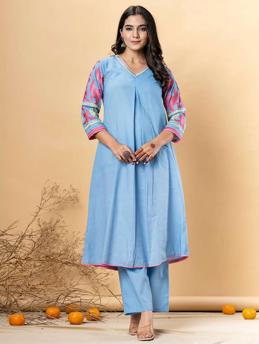 women printed three quarter sleeve kurta pant set - 21962277 -  Zoom Image - 0