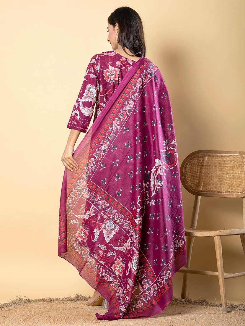 women three quarter sleeve kurta pant with dupatta set - 21962299 -  Standard Image - 3