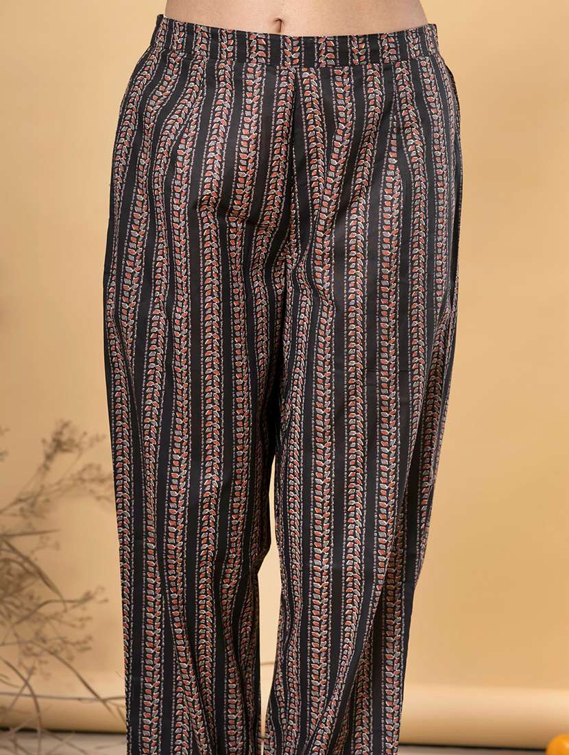 women three quarter sleeve kurta pant with dupatta set - 21962320 -  Standard Image - 5