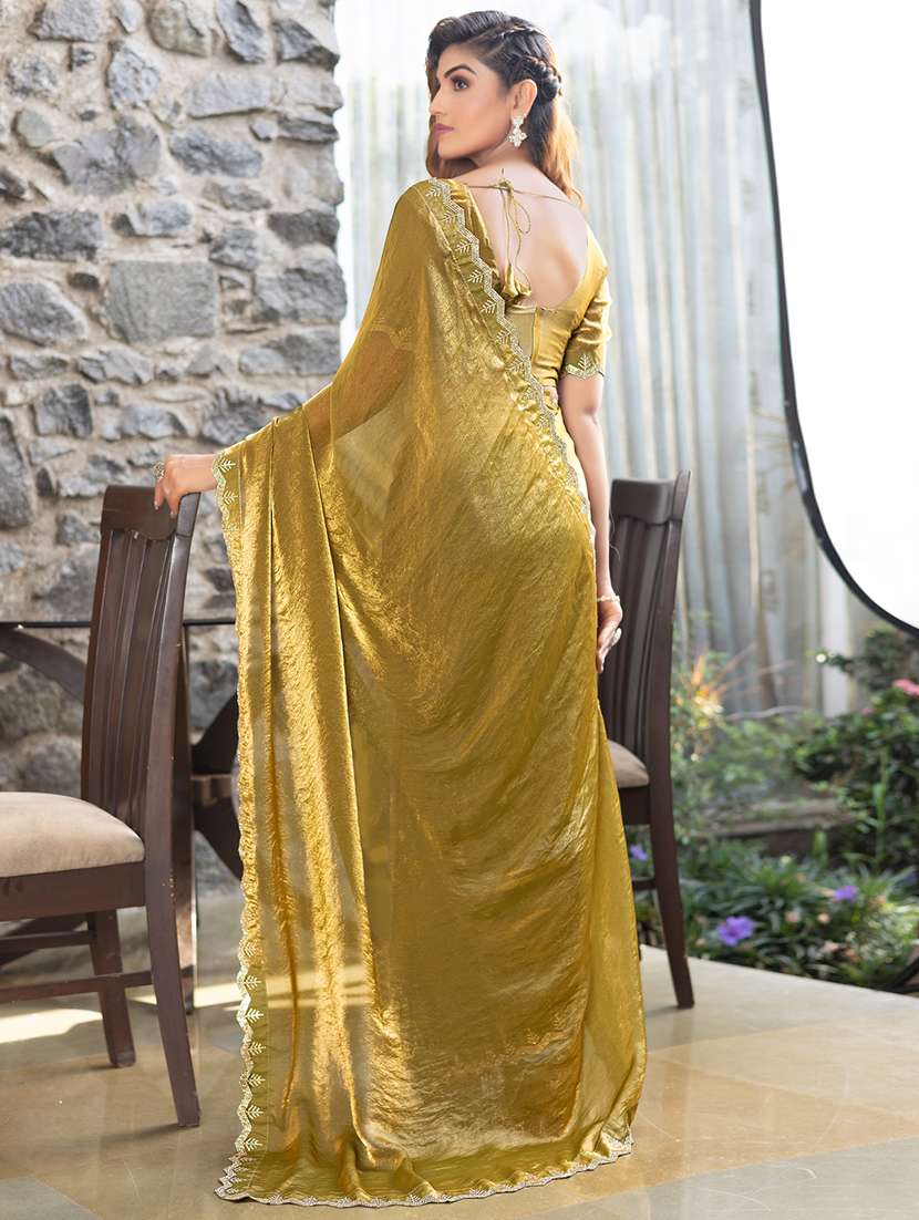 women solid with embellished bordered saree with blouse - 21962566 - Standard Image - 3