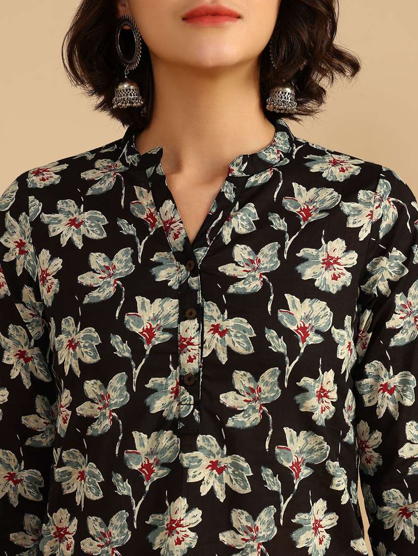 women floral three quarter sleeve straight kurta - 21962784 -  Standard Image - 5