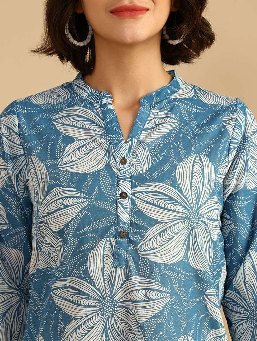 women three quarter sleeve straight kurta - 21962785 -  Standard Image - 5