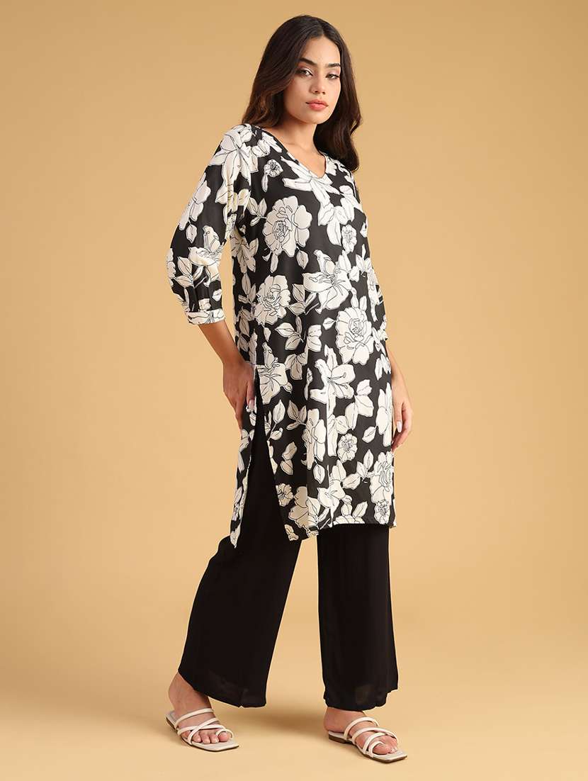 women printed three quarter sleeve straight kurta - 21962788 -  Standard Image - 3