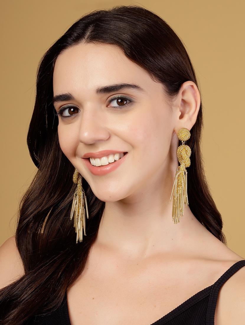 women golden drop earring - 21962960 - Standard Image - 3