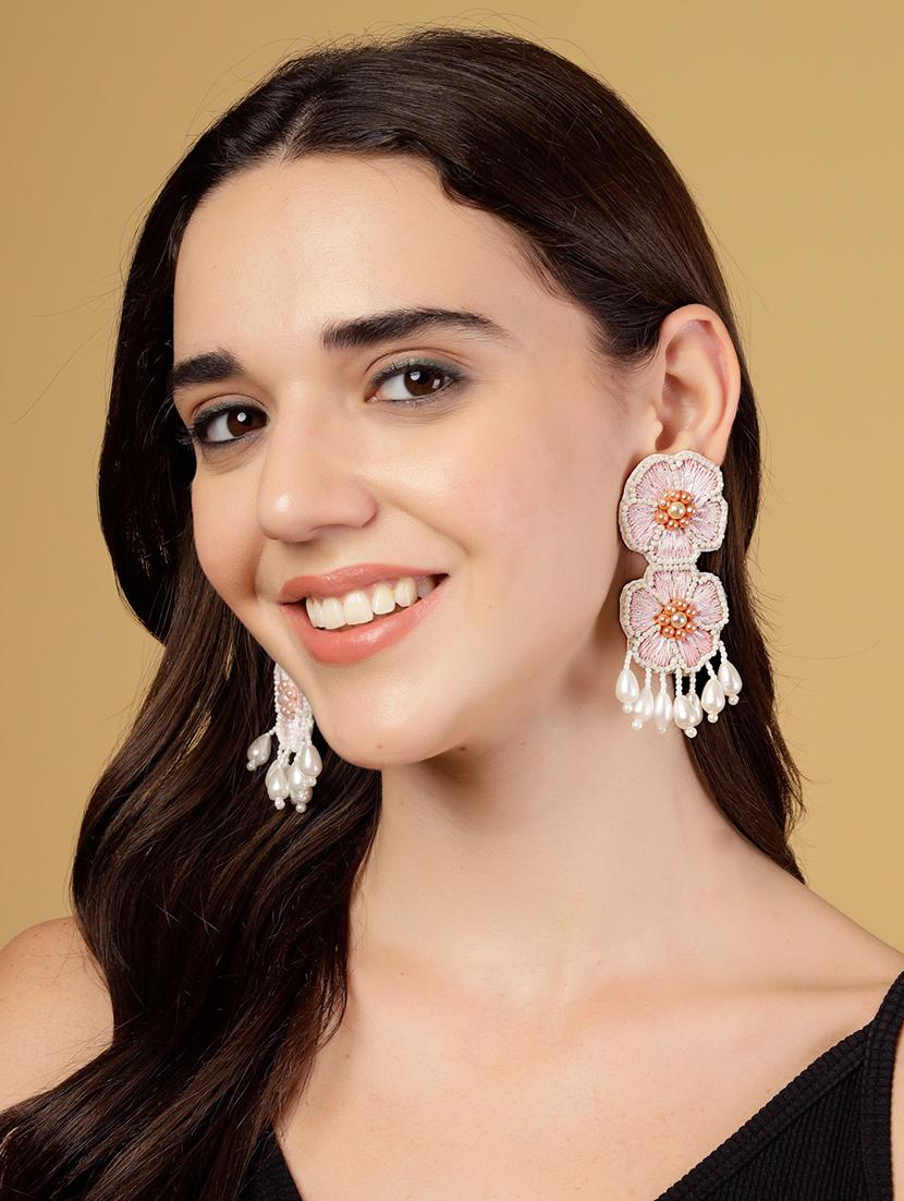 women floral handcrafted beads drop earring - 21962962 - Standard Image - 3