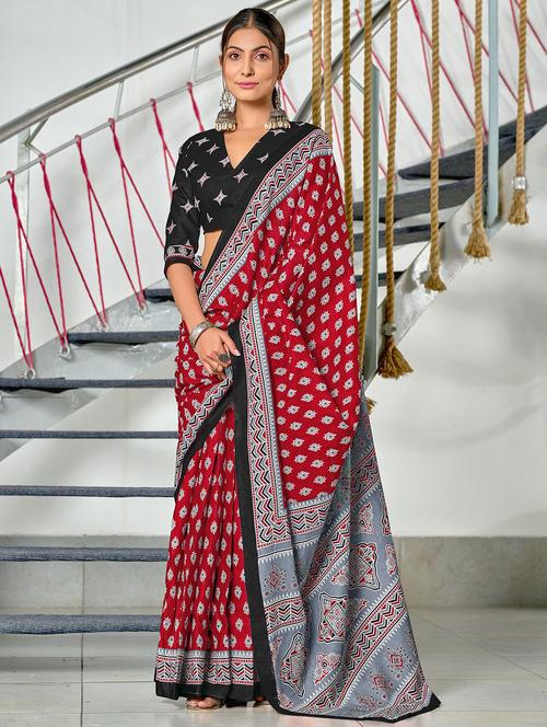 women printed casual wear saree with blouse - 21962975 - Standard Image - 0