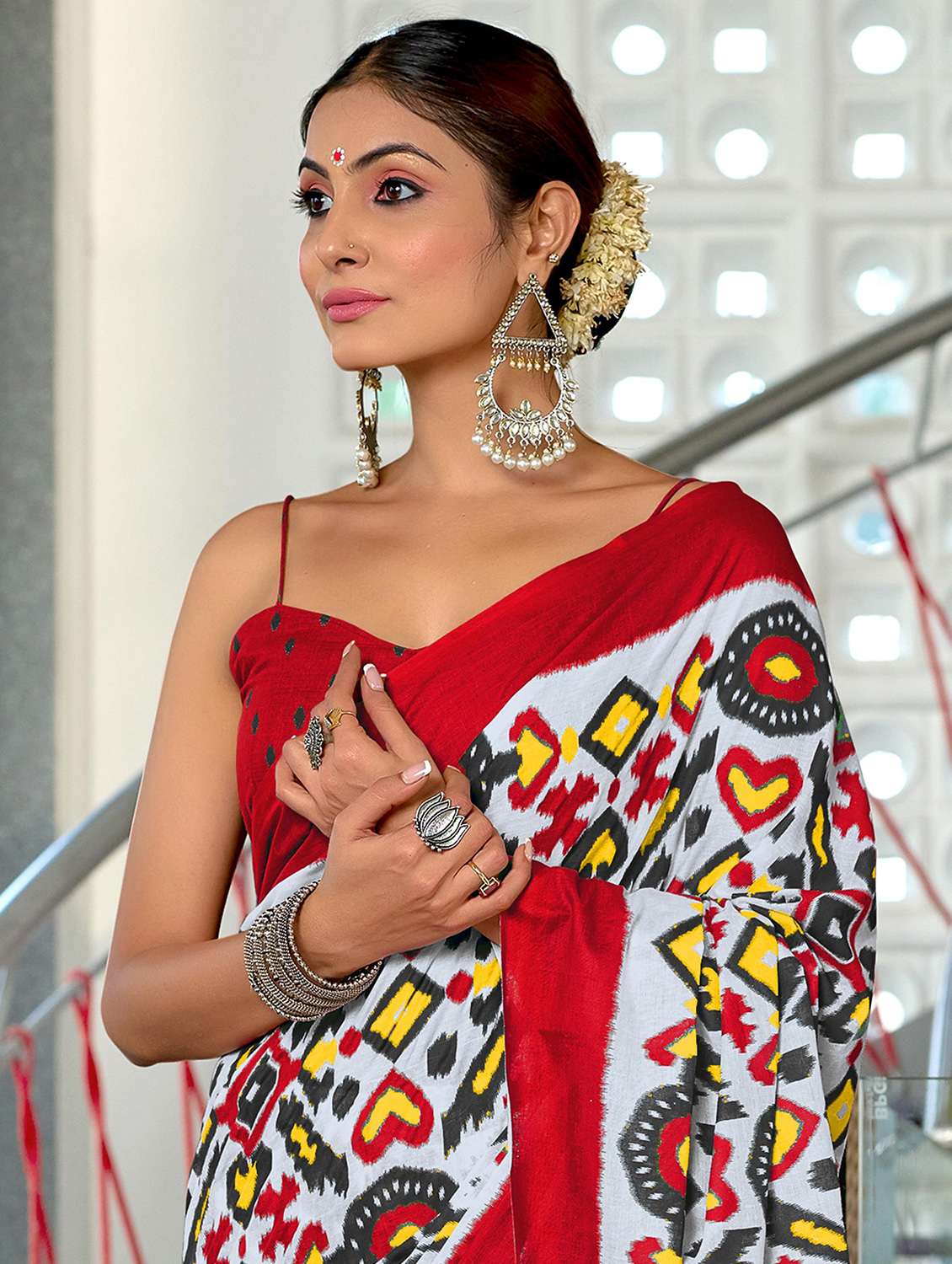 women printed casual wear saree with blouse - 21963005 -  Standard Image - 3