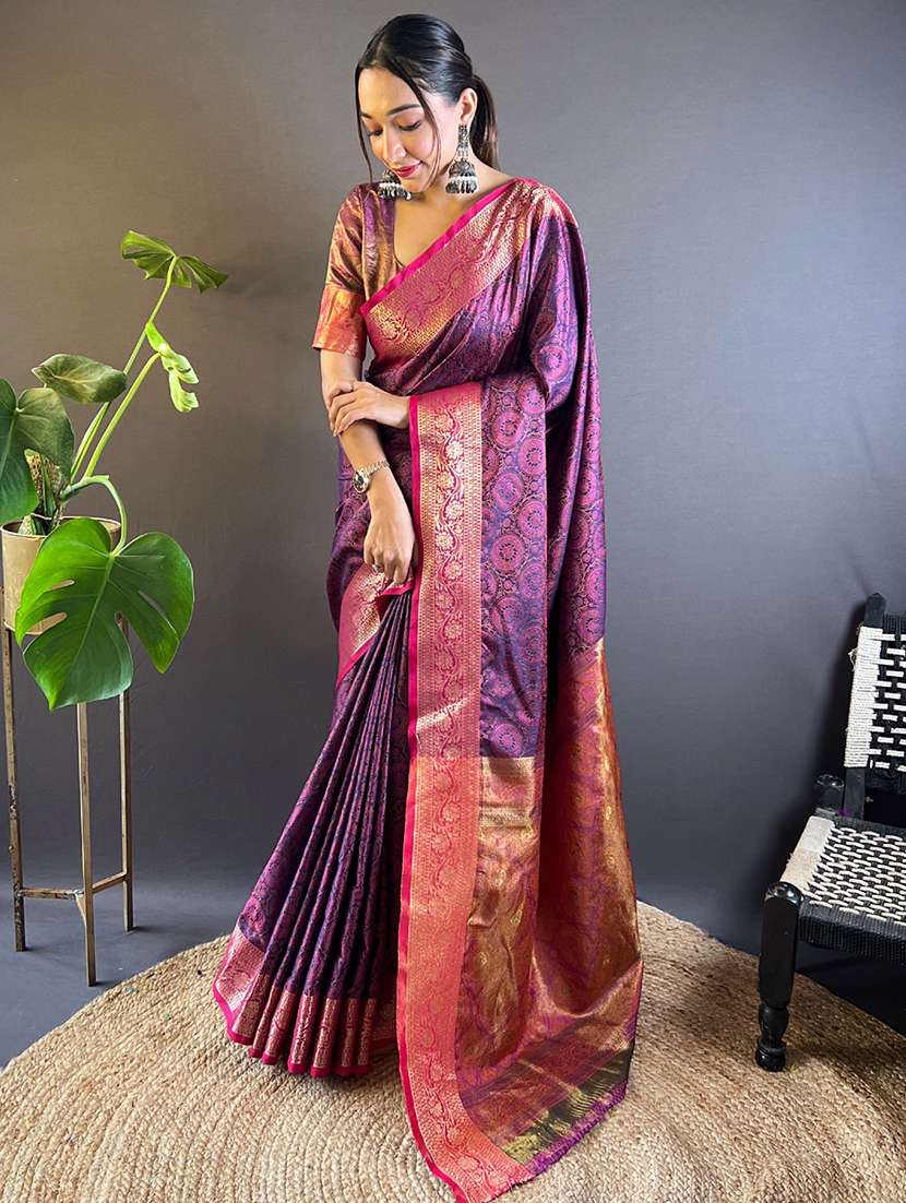 women self design bordered saree with blouse - 21963037 -  Zoom Image - 0