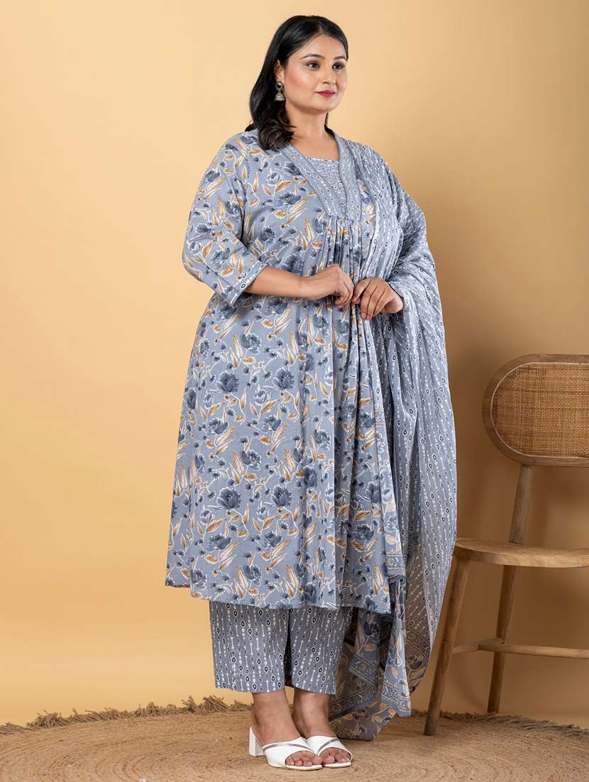 women plus size three quarter sleeve kurta pant with dupatta set - 21963085 -  Standard Image - 3