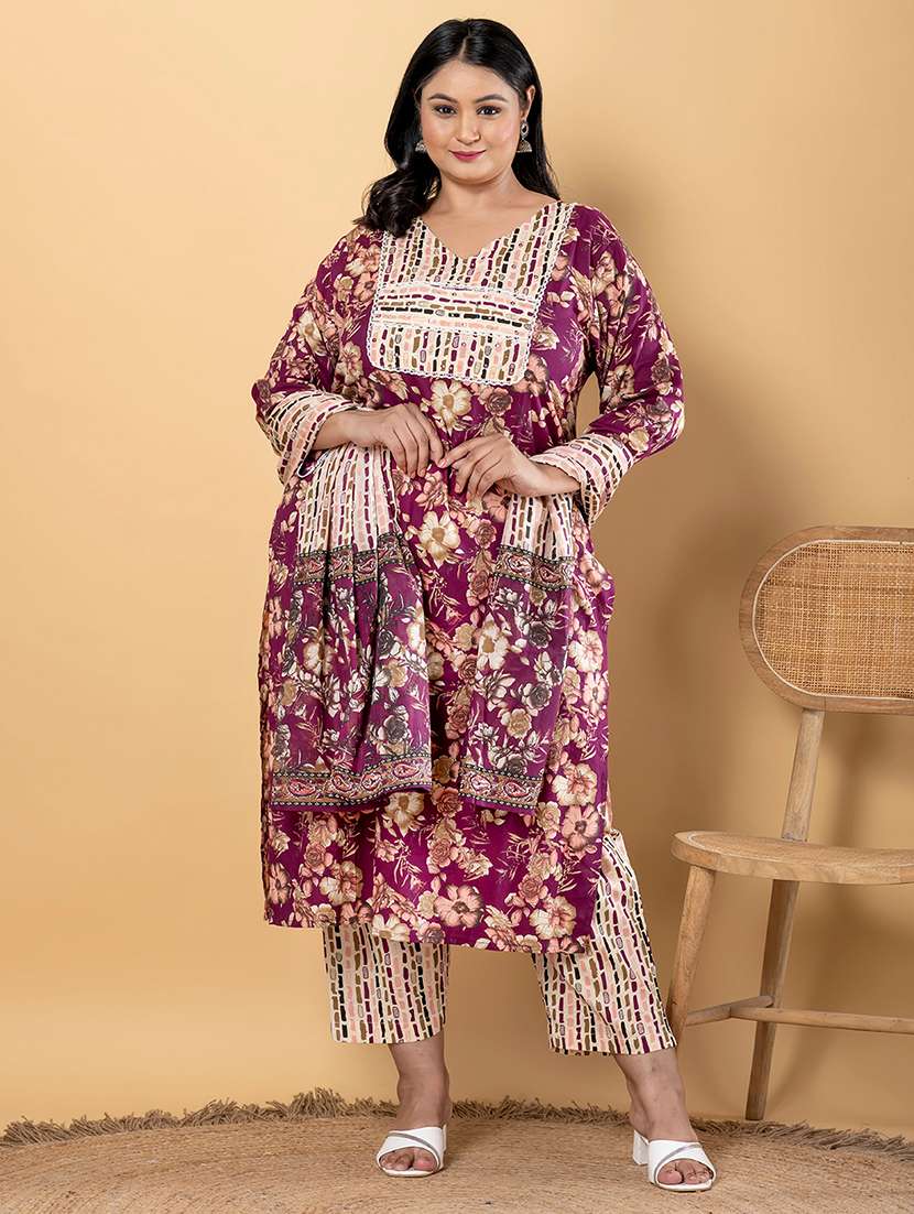 women plus size three quarter sleeve kurta pant with dupatta set - 21963096 -  Standard Image - 3