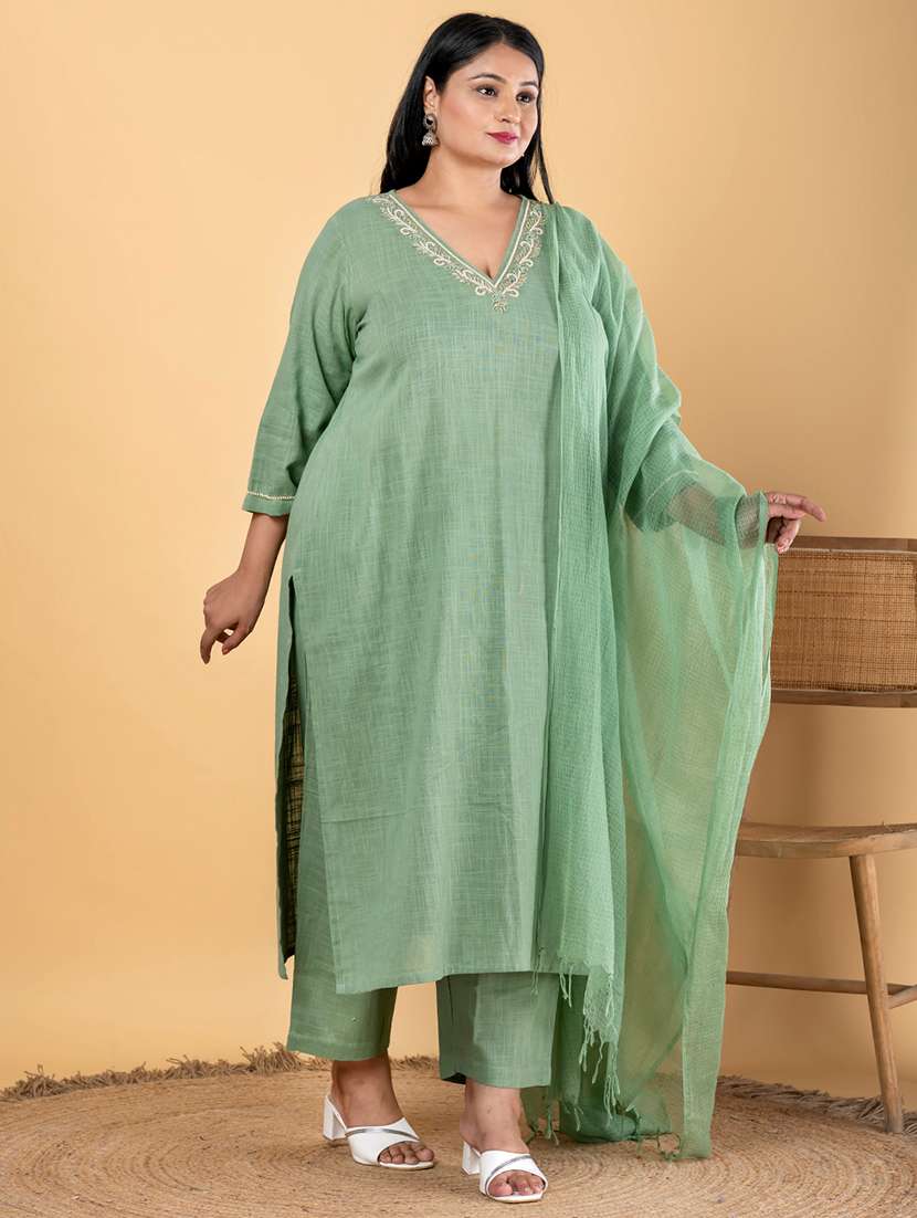 women plus size three quarter sleeve kurta pant with dupatta set - 21963102 -  Standard Image - 3