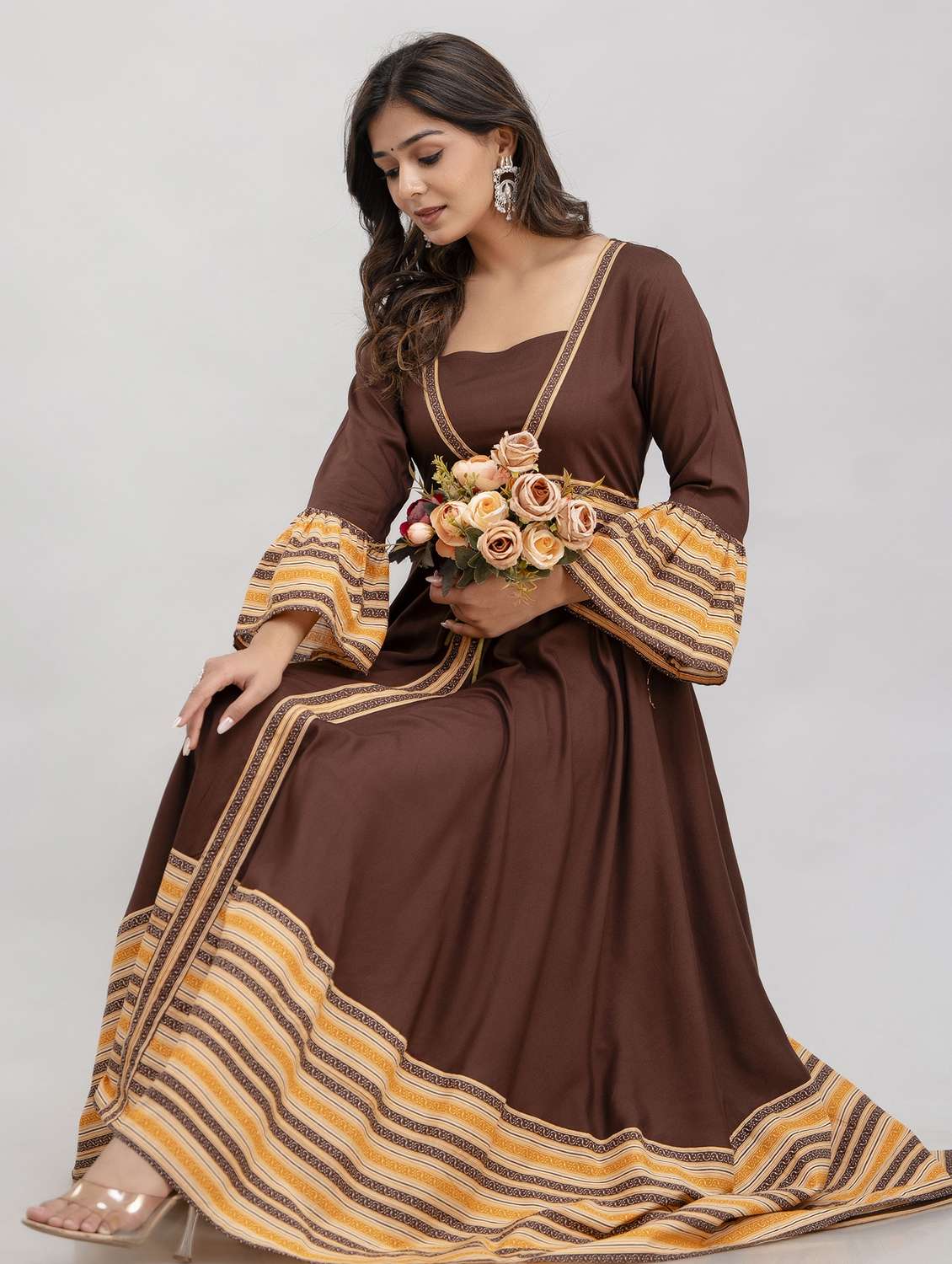 women printed bell sleeve ethnic dress - 21963328 - Standard Image - 3