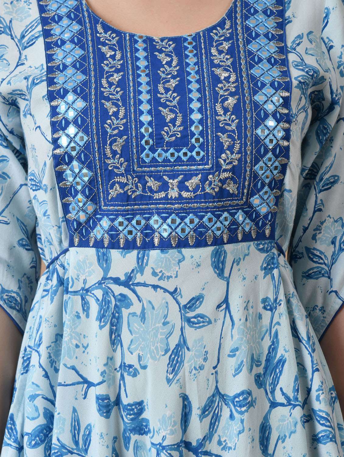women floral printed three quarter sleeve ethnic dress - 21963334 - Standard Image - 5