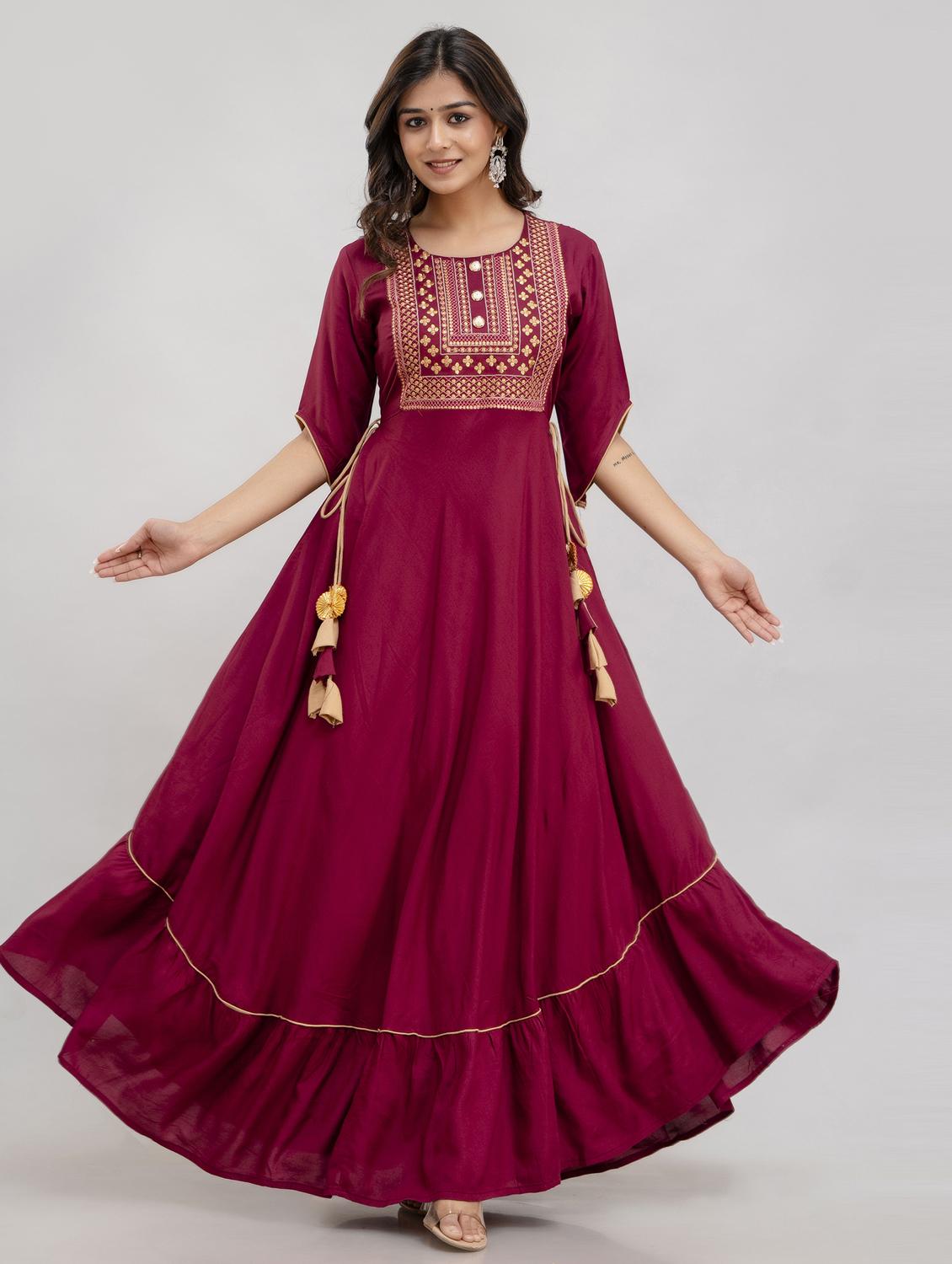 women embroidered elbow length sleeve ethnic dress - 21963344 - Zoom Image - 0